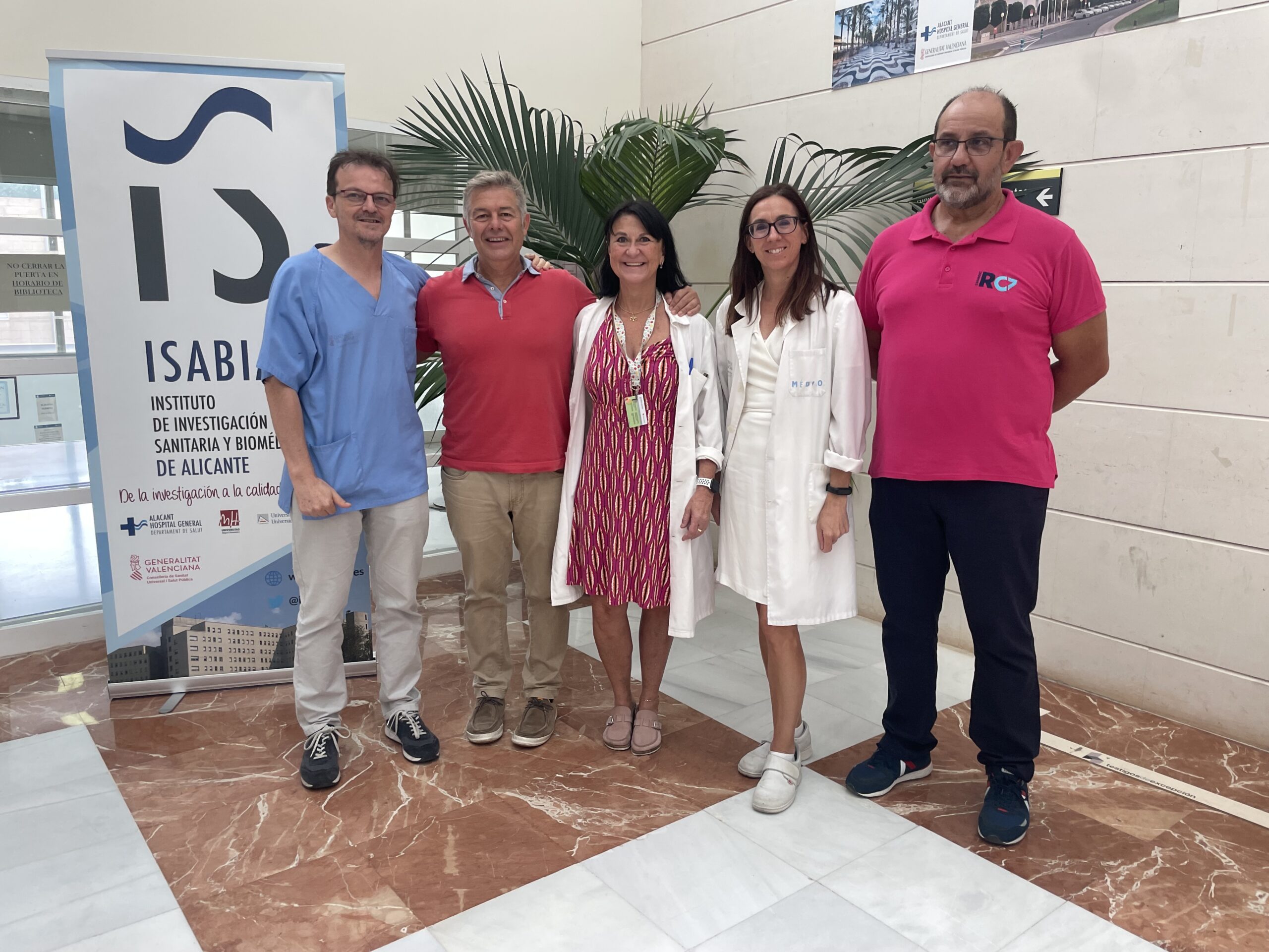 El nadador Jorge Crivillés unirá a nado Tabarca y Benidorm en favor de la investigación contra la leucemia pediátrica que desarrolla ISABIAL