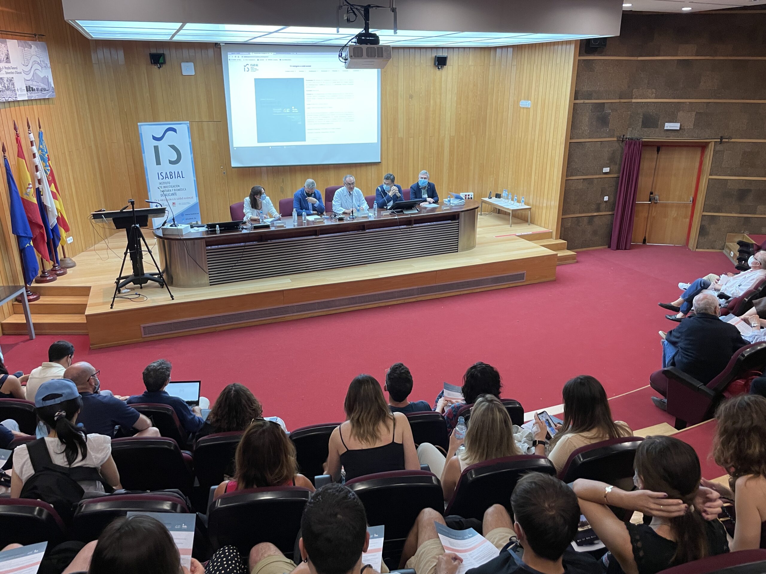 ISABIAL y el Instituto de Neurociencias estrechan lazos para impulsar el trabajo colaborativo con un Encuentro de Investigación en Alicante